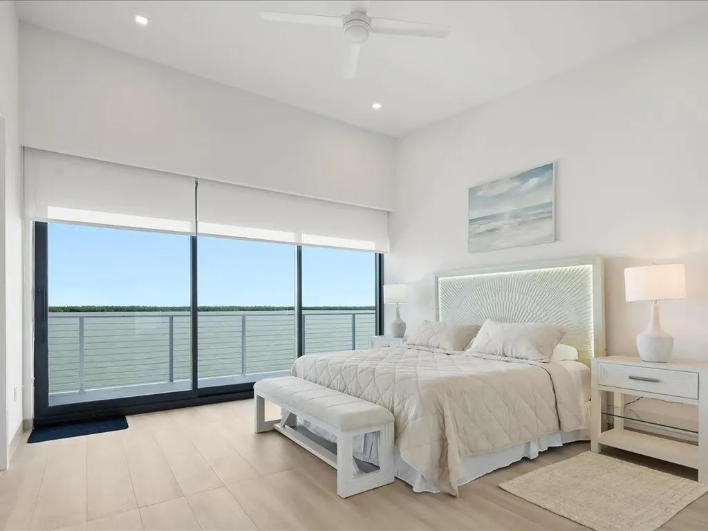 1798 Wavecrest Court Marco Island FL 34145