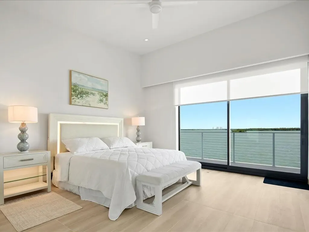 1798 Wavecrest Court Marco Island FL 34145