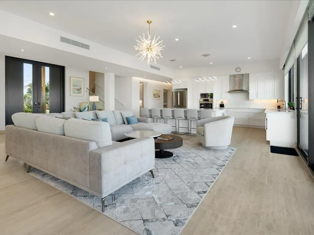 1798 Wavecrest Court Marco Island FL 34145