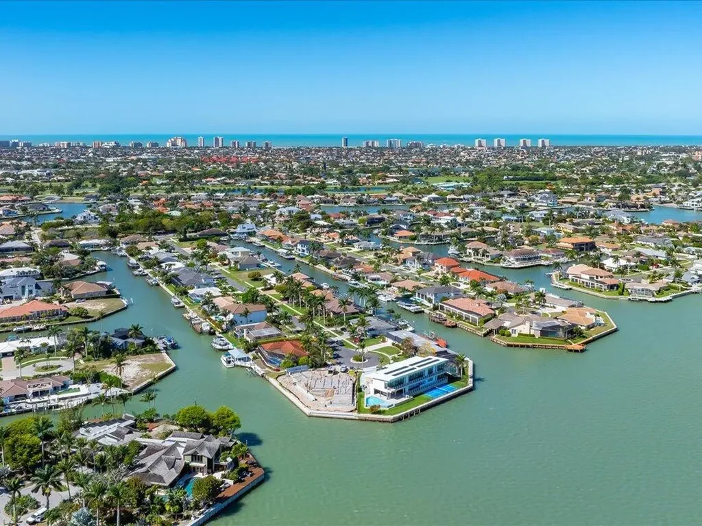 1798 Wavecrest Court Marco Island FL 34145