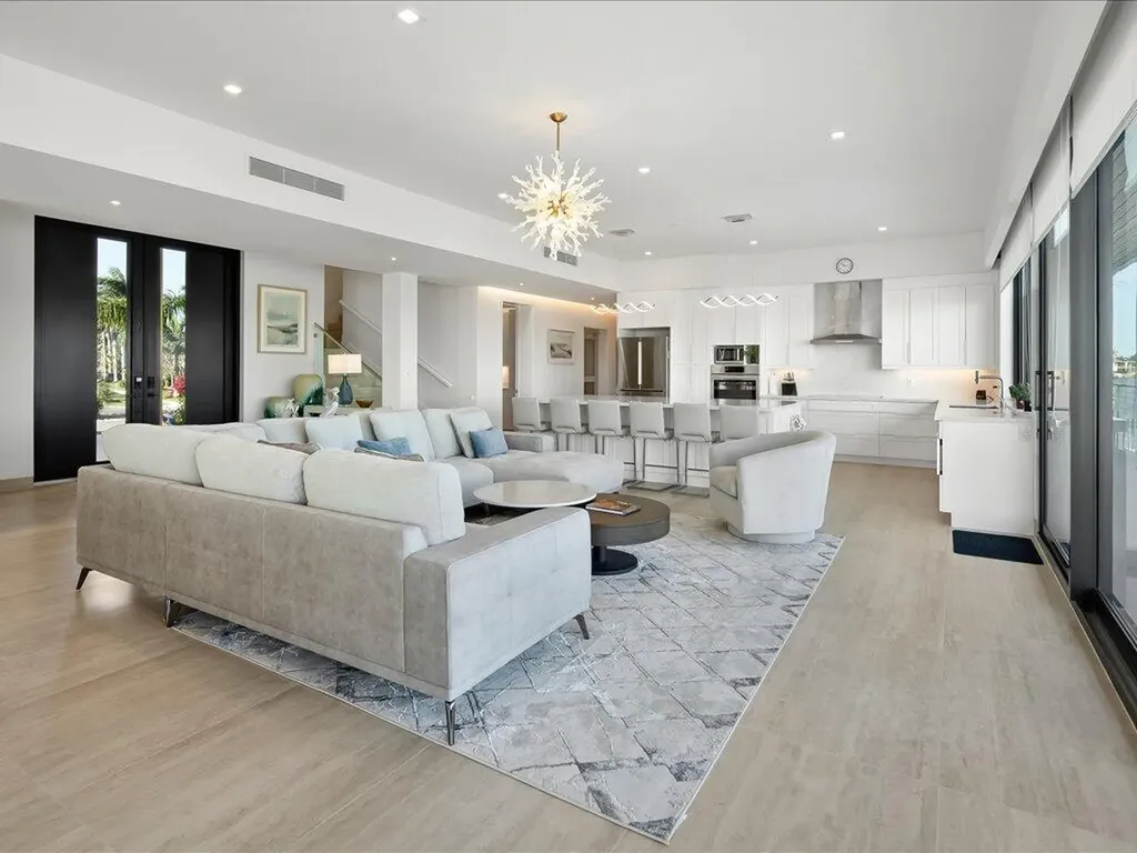 1798 Wavecrest Court Marco Island FL 34145