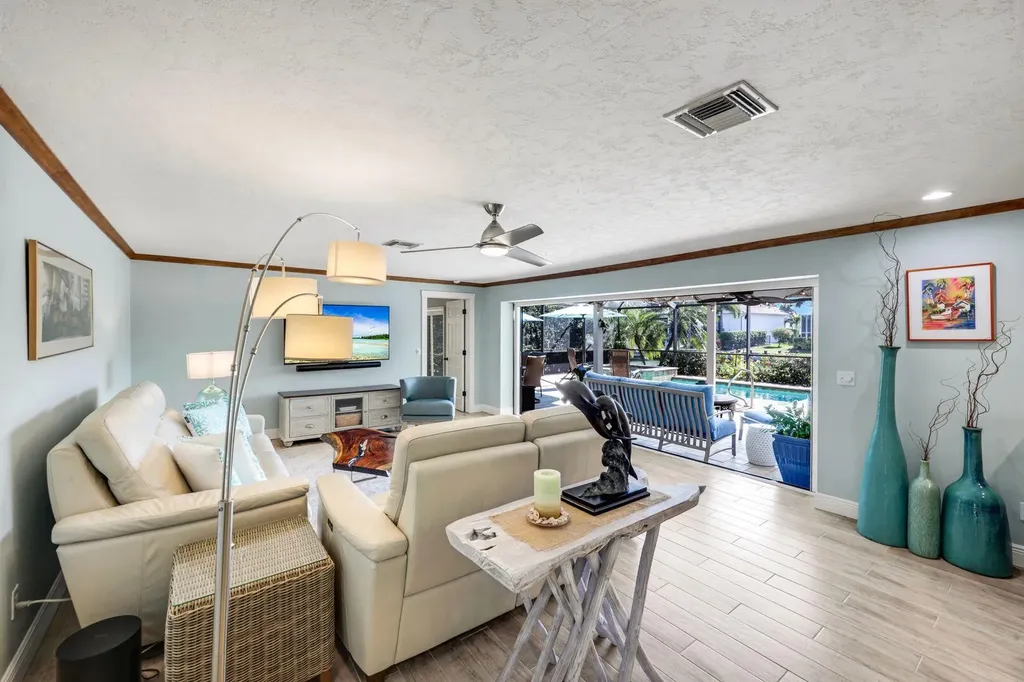 248 Polynesia Court Marco Island FL 34145