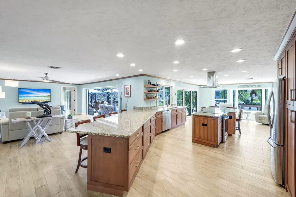 248 Polynesia Court Marco Island FL 34145