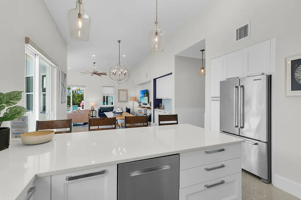 255 Columbus Way Marco Island FL 34145