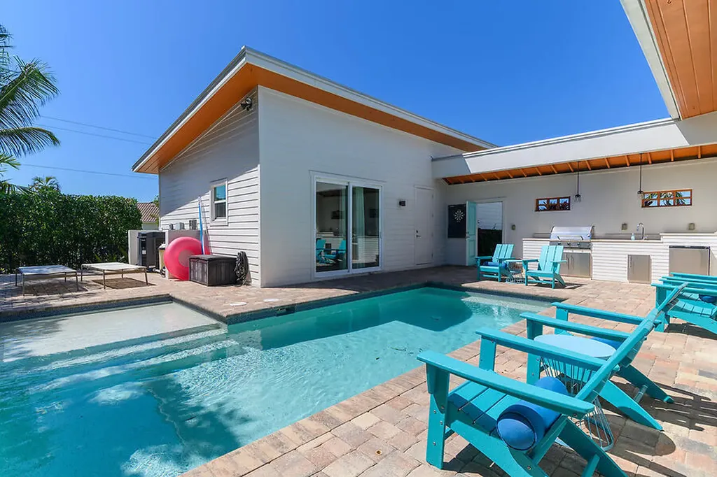 255 Columbus Way Marco Island FL 34145