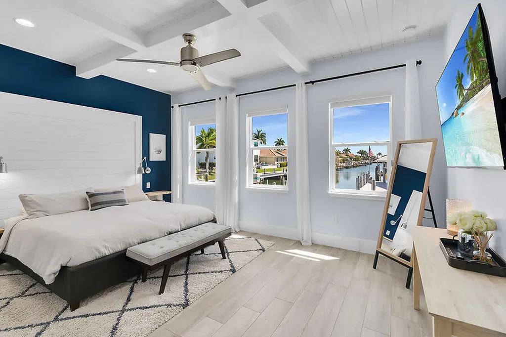 255 Columbus Way Marco Island FL 34145