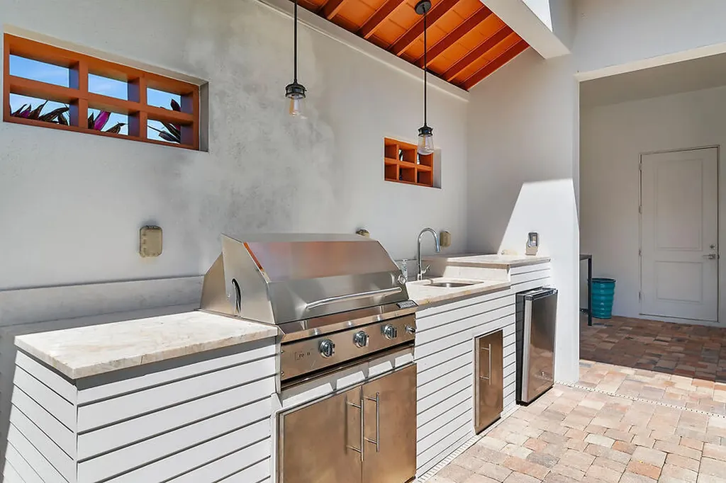 255 Columbus Way Marco Island FL 34145