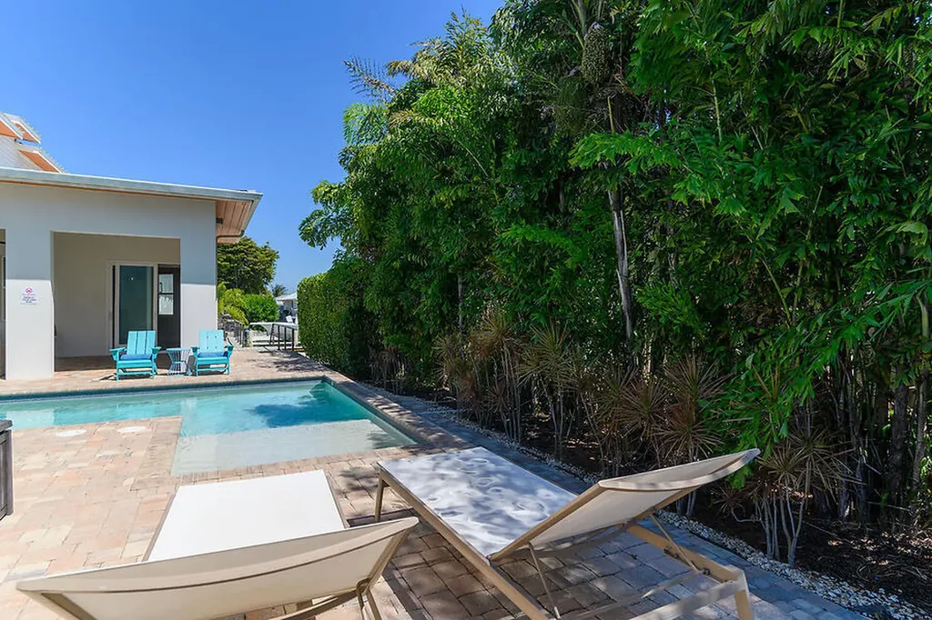 255 Columbus Way Marco Island FL 34145