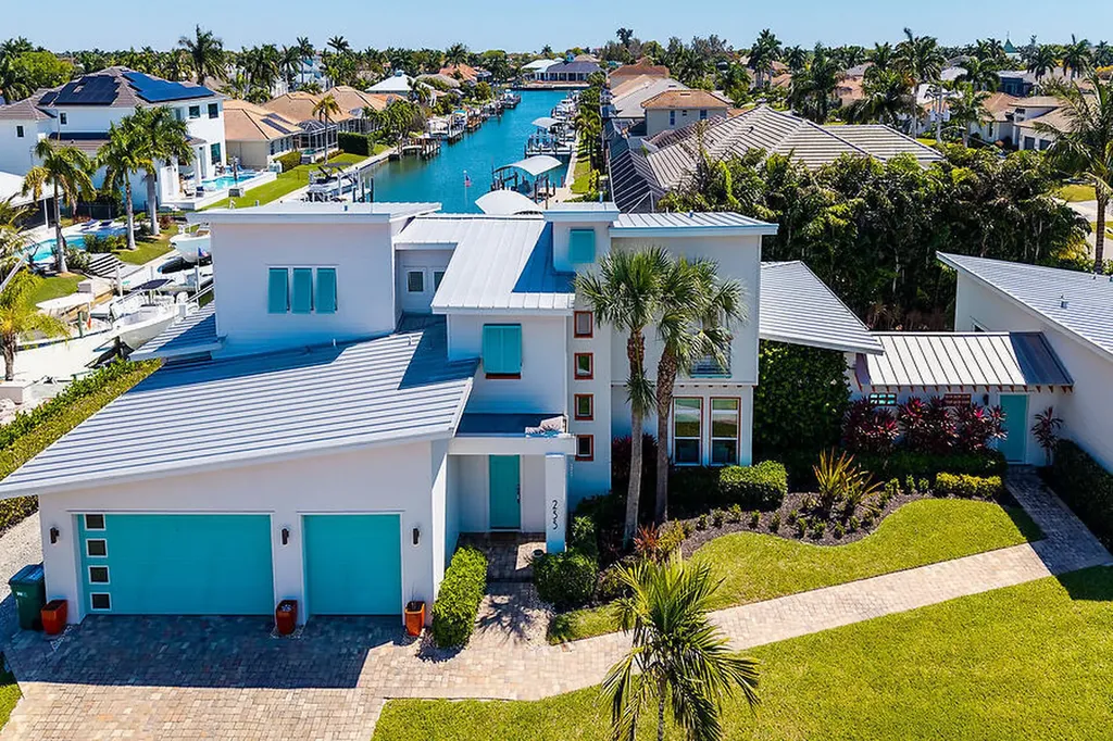 255 Columbus Way Marco Island FL 34145