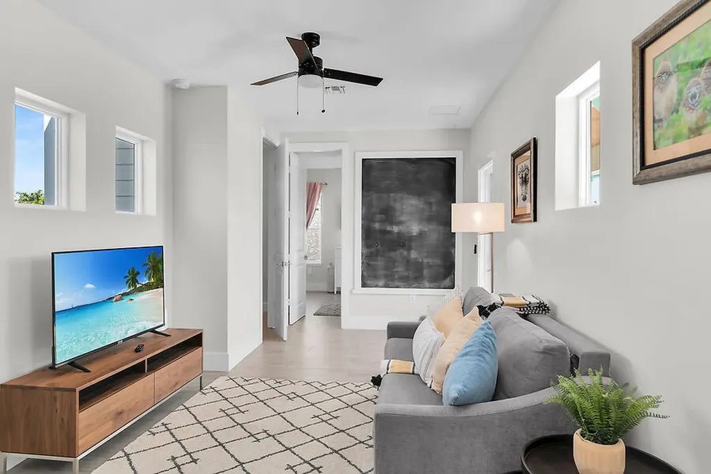 255 Columbus Way Marco Island FL 34145