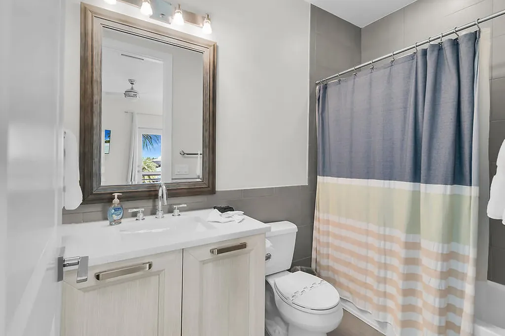 255 Columbus Way Marco Island FL 34145