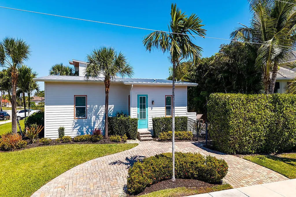 255 Columbus Way Marco Island FL 34145