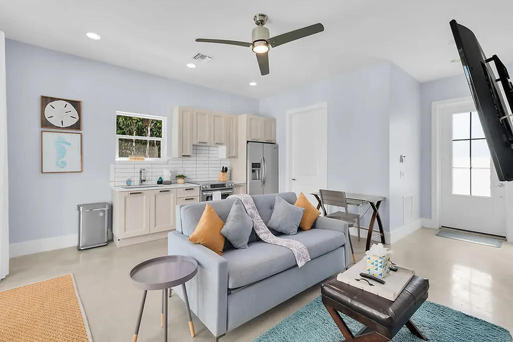 255 Columbus Way Marco Island FL 34145