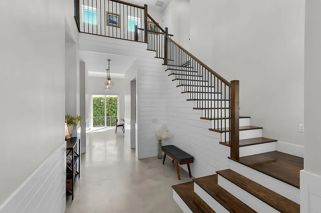 255 Columbus Way Marco Island FL 34145