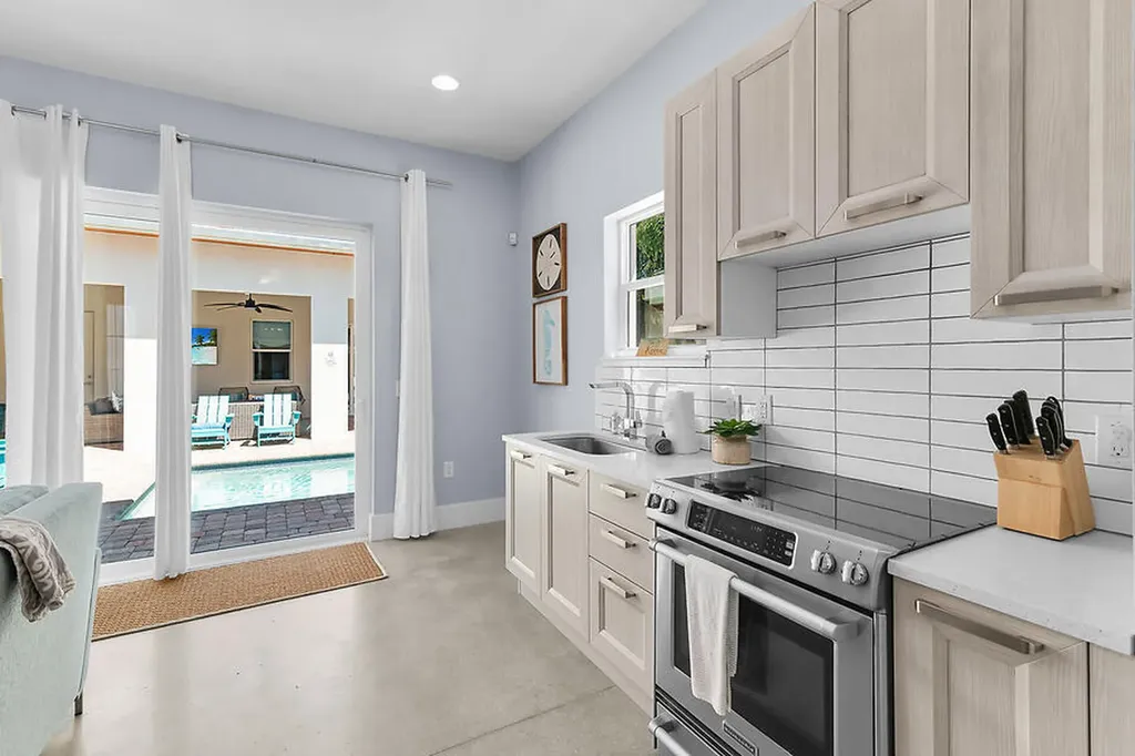 255 Columbus Way Marco Island FL 34145