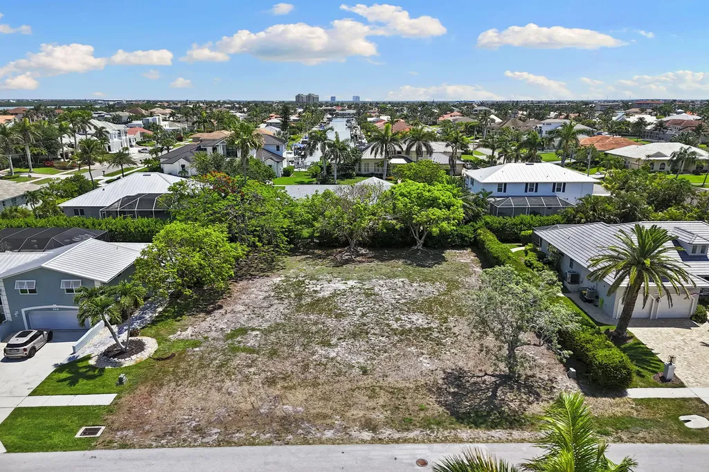 574 Tigertail Court Marco Island FL 34145