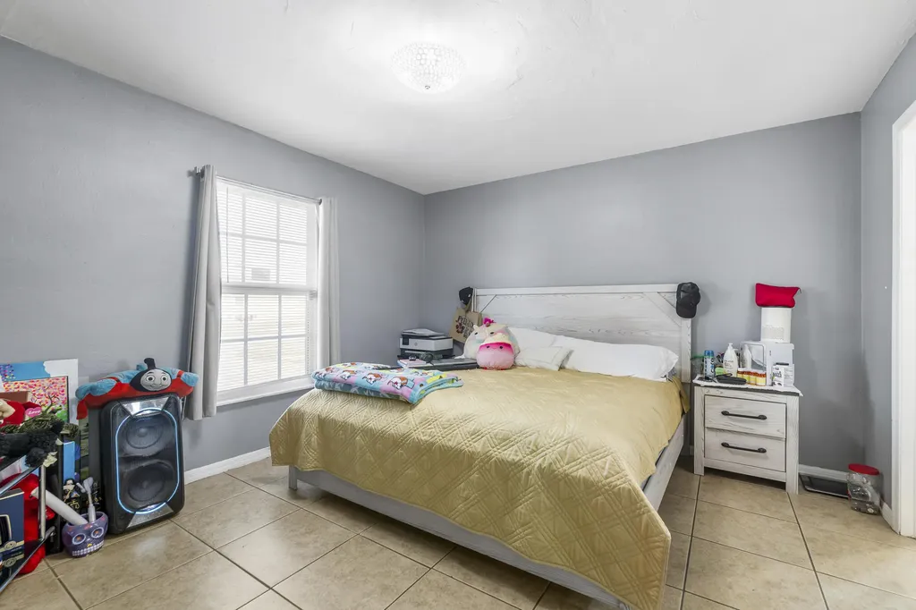 2040 46th Terrace SW Naples FL 34116