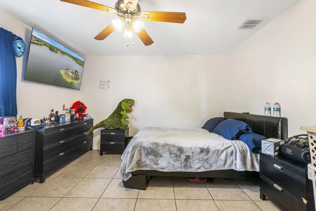 2040 46th Terrace SW Naples FL 34116