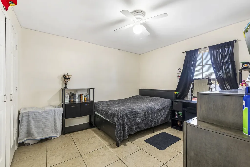 2040 46th Terrace SW Naples FL 34116