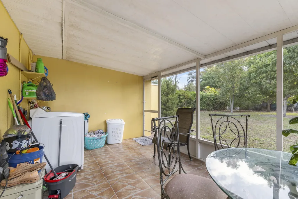2040 46th Terrace SW Naples FL 34116