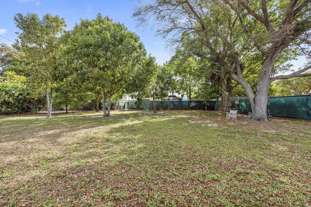 2040 46th Terrace SW Naples FL 34116