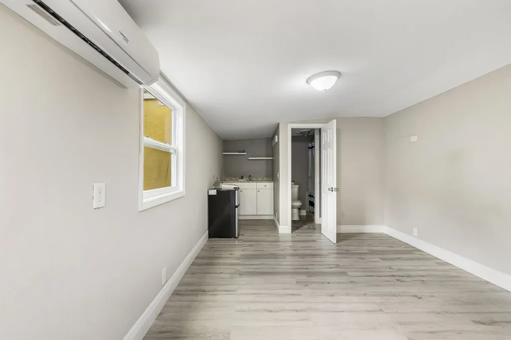 2040 46th Terrace SW Naples FL 34116