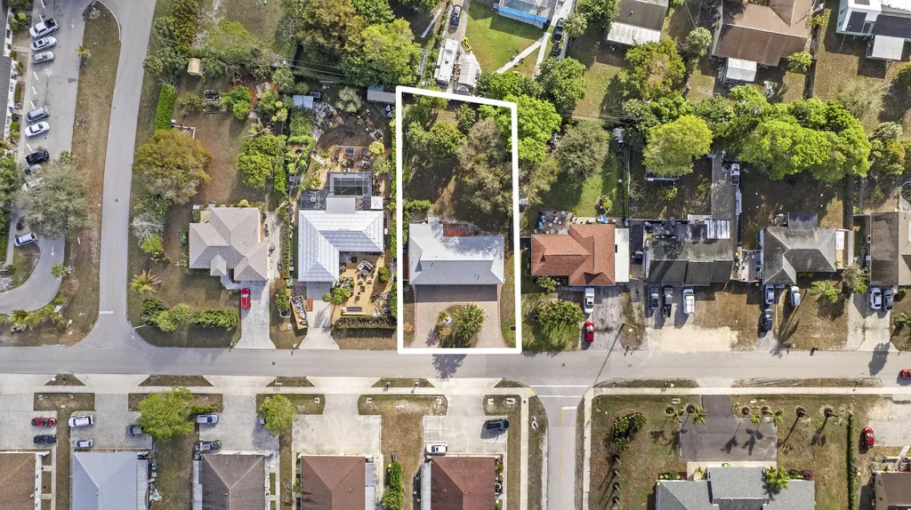 2040 46th Terrace SW Naples FL 34116