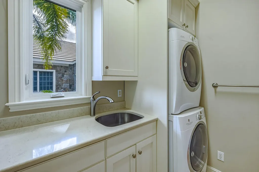 8476 Mallards Point Naples FL 34114