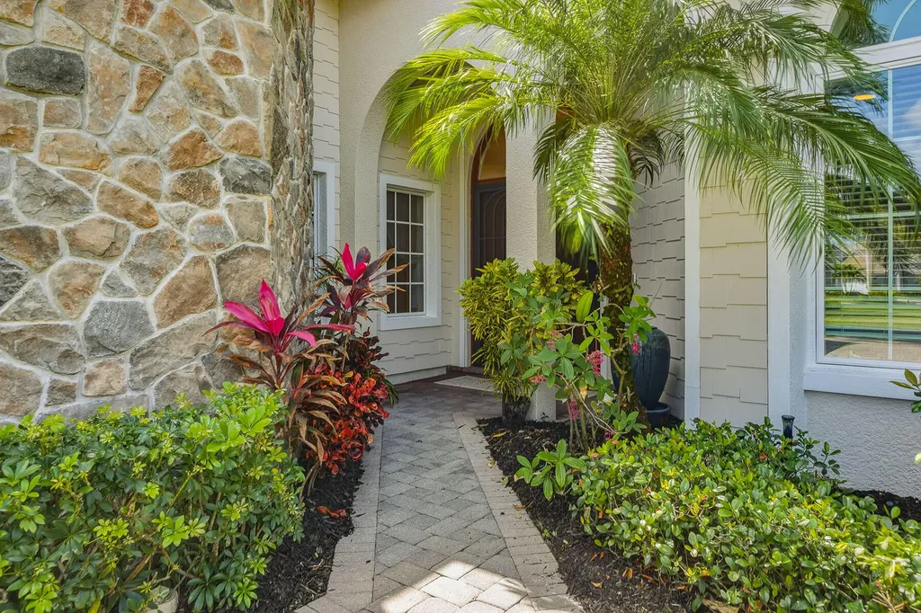 8476 Mallards Point Naples FL 34114