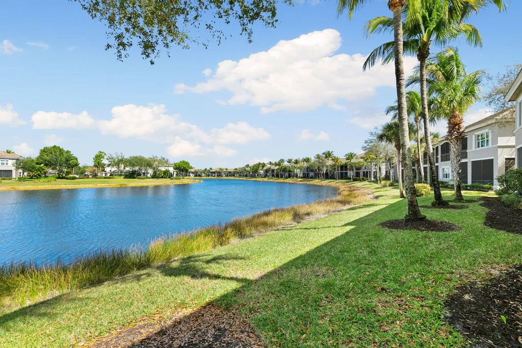 9213 Museo Circle Naples FL 34114