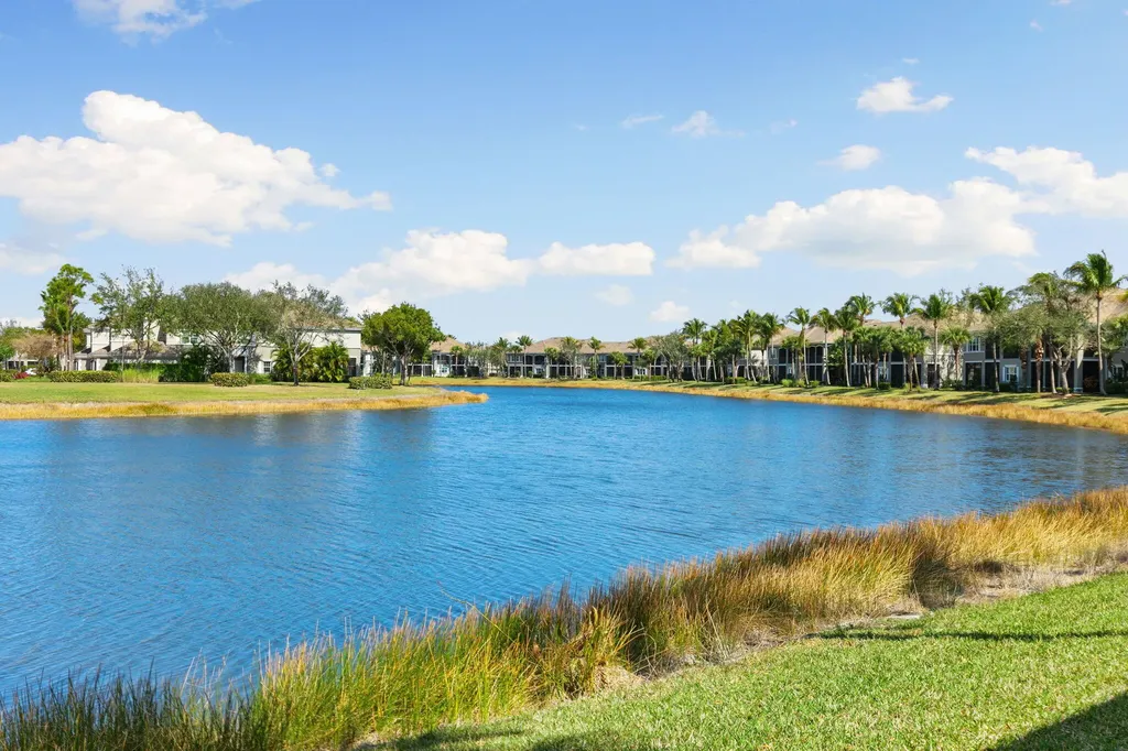 9213 Museo Circle Naples FL 34114