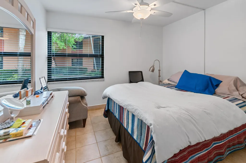 1538 Mainsail Drive Naples FL 34114