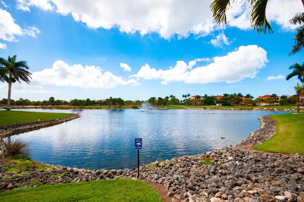 1538 Mainsail Drive Naples FL 34114