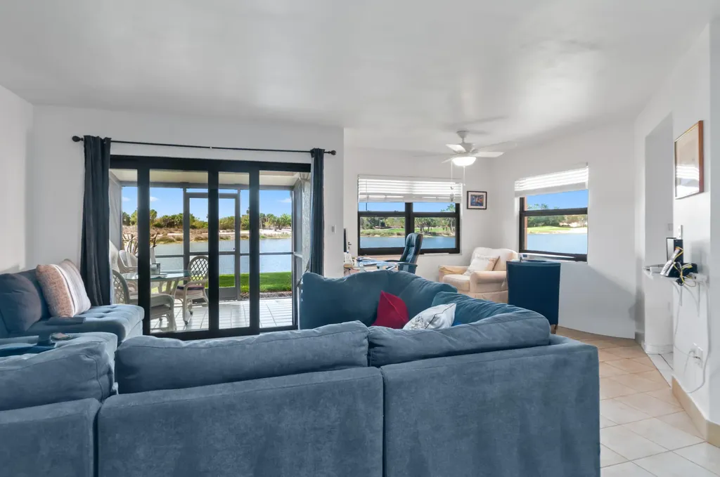 1538 Mainsail Drive Naples FL 34114