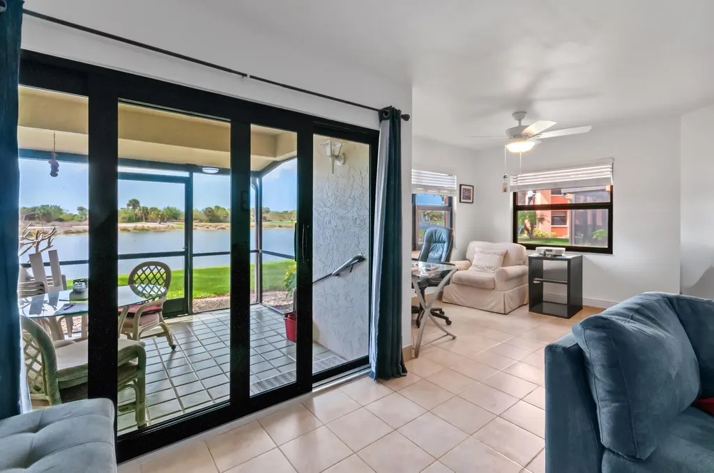 1538 Mainsail Drive Naples FL 34114