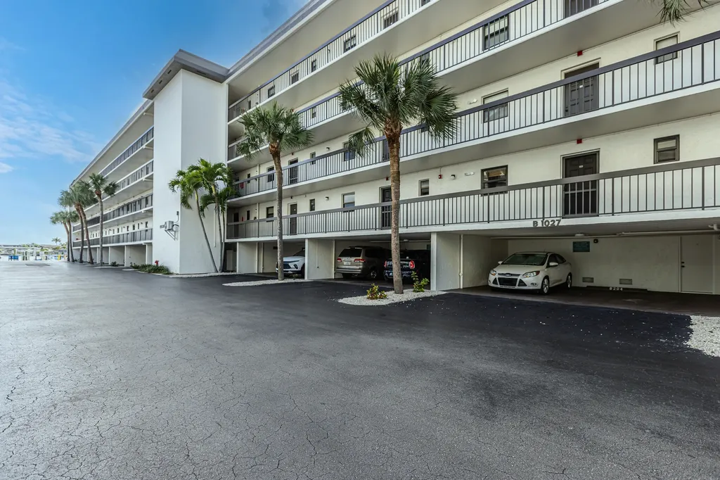 1027 Anglers Cove Marco Island FL 34145