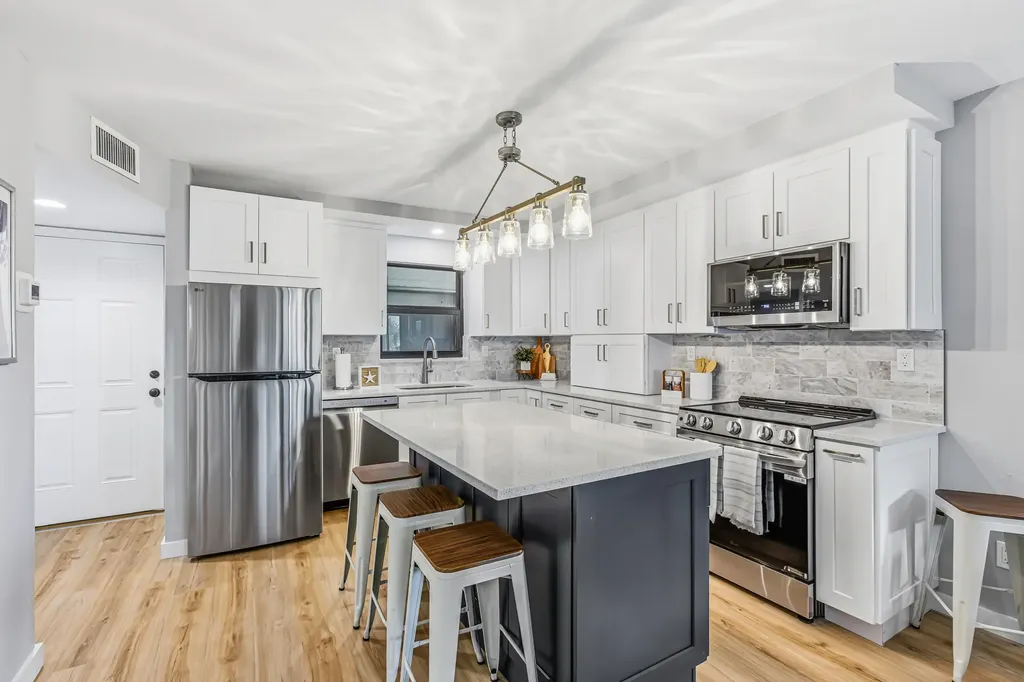 1027 Anglers Cove Marco Island FL 34145