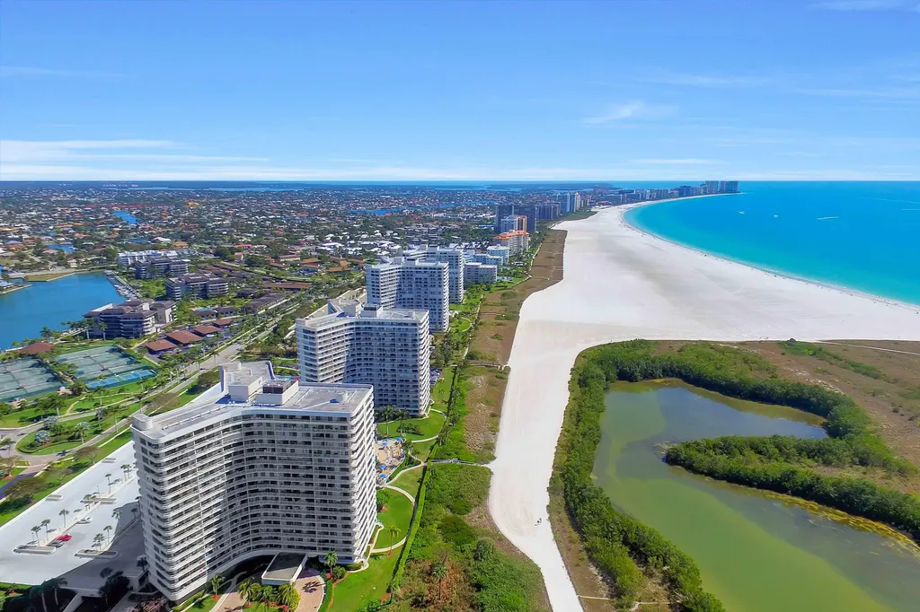 Marco Island FL, 380 Seaview Court, Unit 306