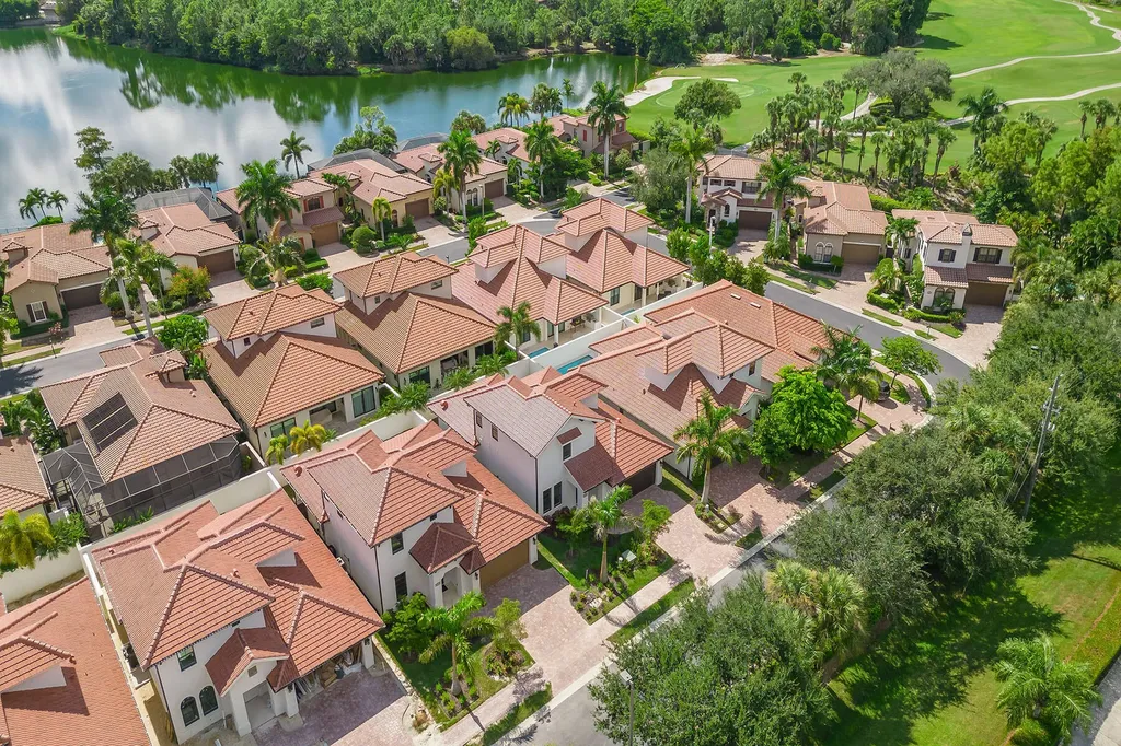 7968 Cordoba Place Naples FL 34113