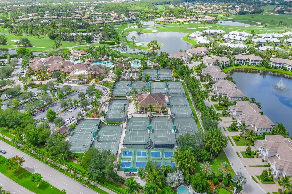 7968 Cordoba Place Naples FL 34113