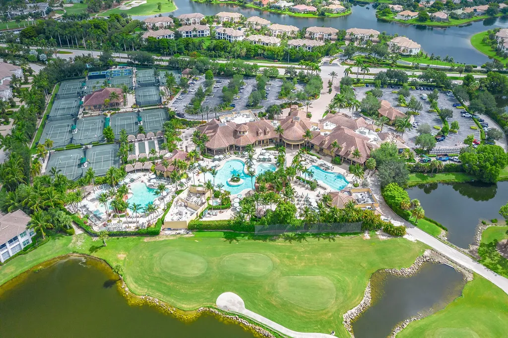 7968 Cordoba Place Naples FL 34113