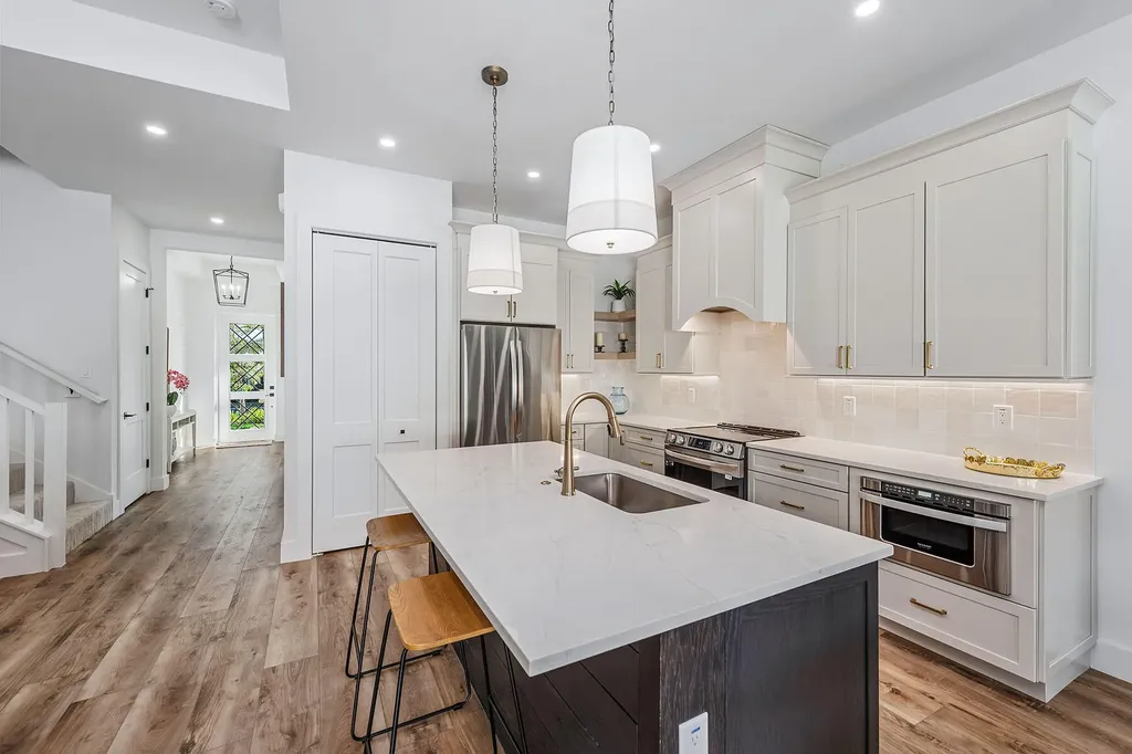 7968 Cordoba Place Naples FL 34113