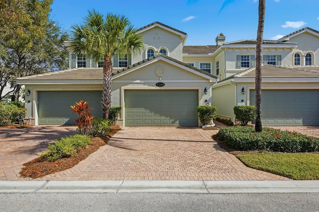 9288 Grassi Way Naples FL 34114