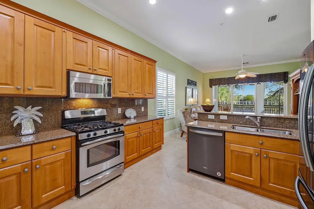 9288 Grassi Way Naples FL 34114