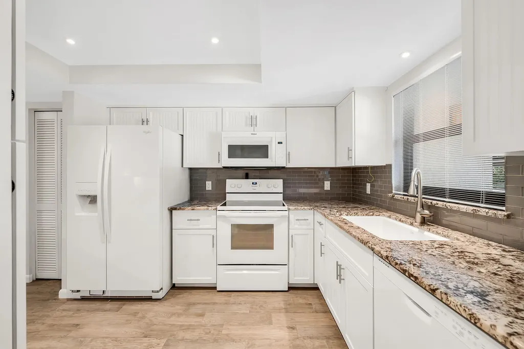 4955 Pepper Circle Naples FL 34113