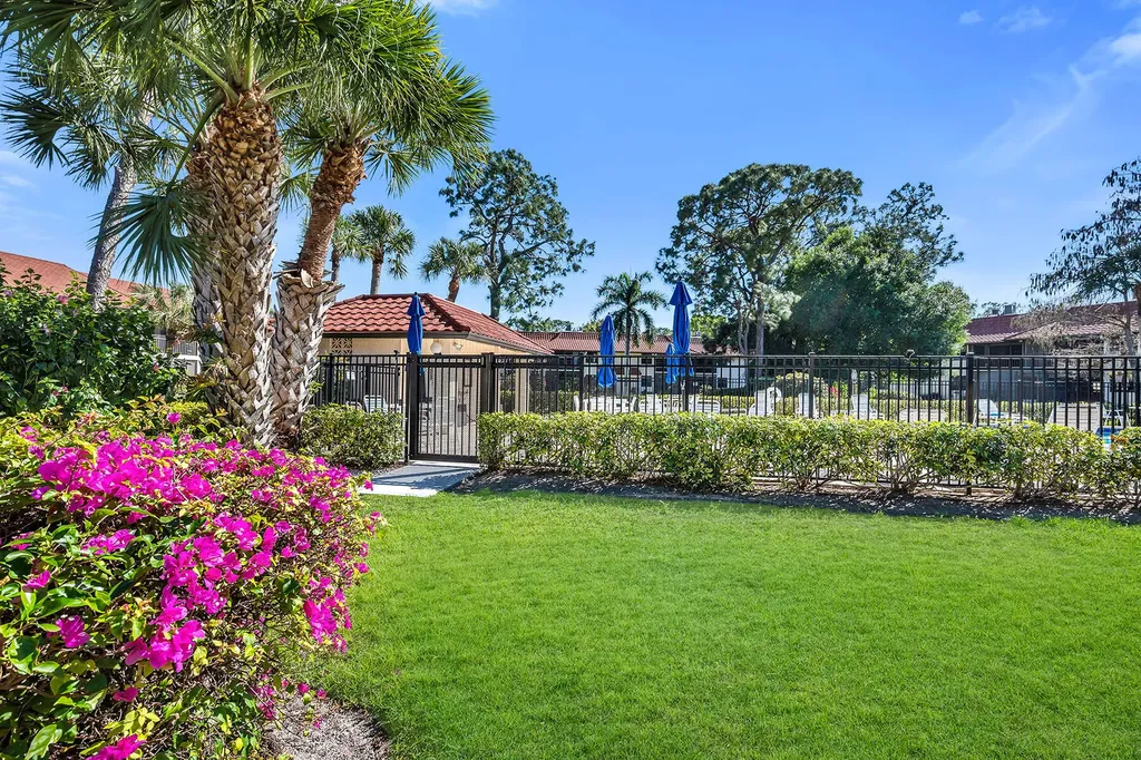 4955 Pepper Circle Naples FL 34113