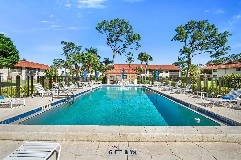 4955 Pepper Circle Naples FL 34113