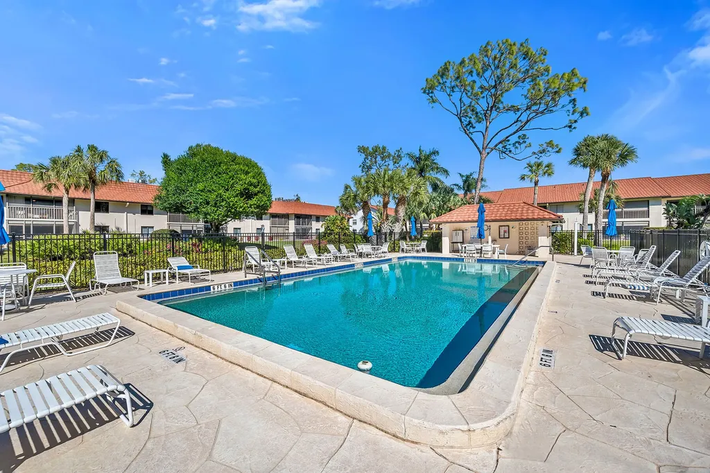 4955 Pepper Circle Naples FL 34113