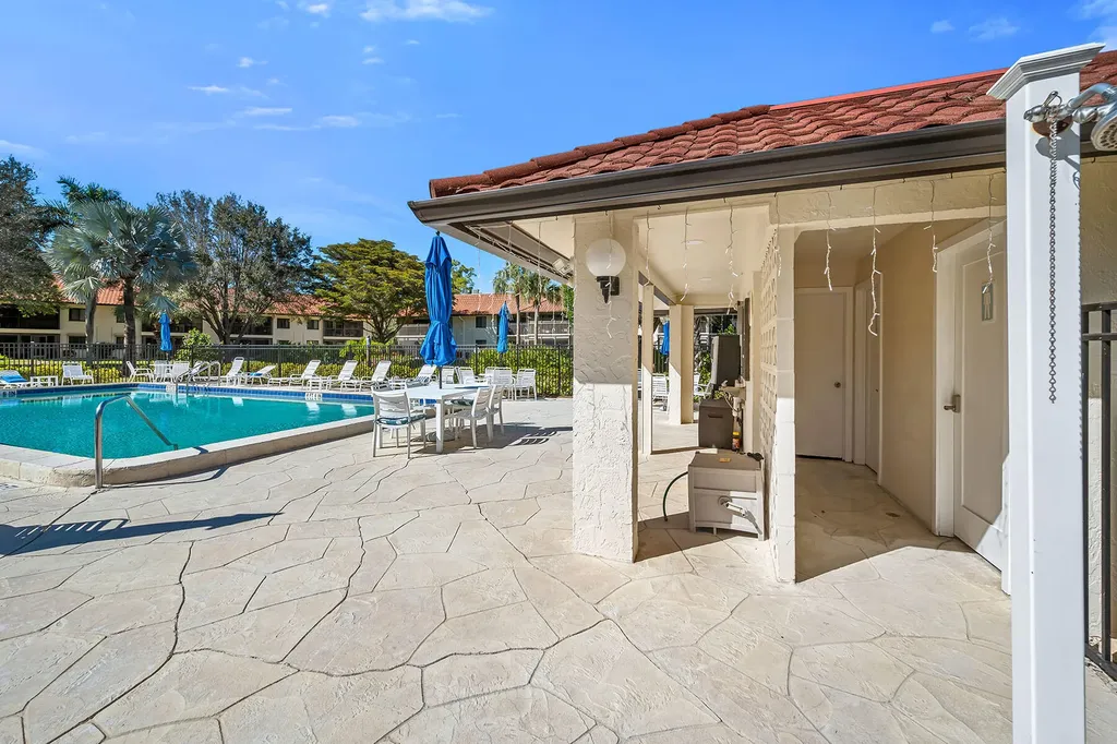 4955 Pepper Circle Naples FL 34113