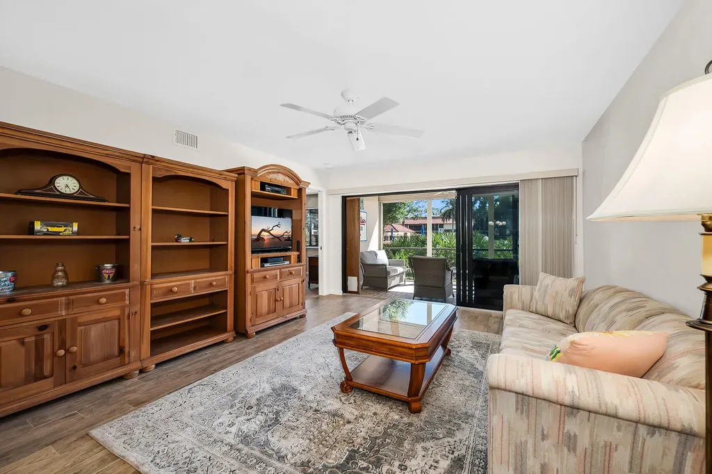 4955 Pepper Circle Naples FL 34113